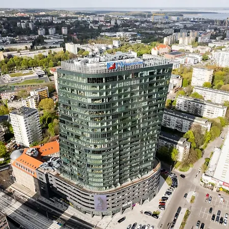 Hanza Tower No. 533 - 5th Floor, Balcony, Swimming Pool Apartament *