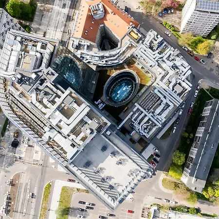 Ans Hanza Tower Apartment No 533 - Swimming Pool, Sauna, Jacuzzi, Viewing Terrace