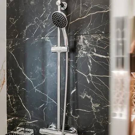 Lejlighed Ans Hanza Tower No 533 - Swimming Pool, Sauna, Jacuzzi, Viewing Terrace