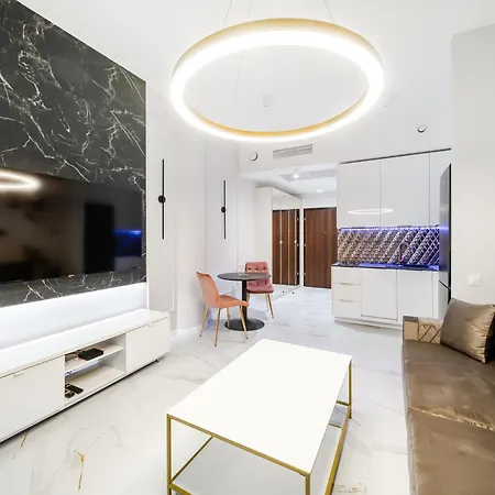 Ans Hanza Tower No 533 - Swimming Pool, Sauna, Jacuzzi, Viewing Terrace