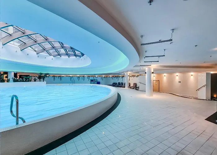 Ans Hanza Tower No 533 - Swimming Pool, Sauna, Jacuzzi, Viewing Terrace * Stettin