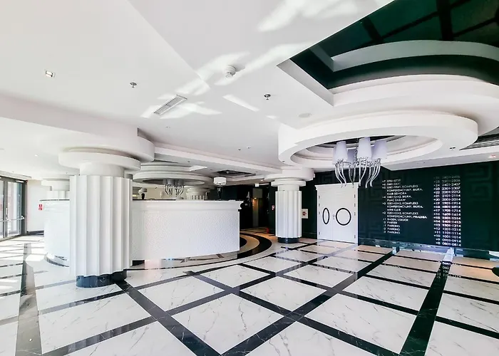 Ans Hanza Tower No 533 - Swimming Pool, Sauna, Jacuzzi, Viewing Terrace Lejlighed *