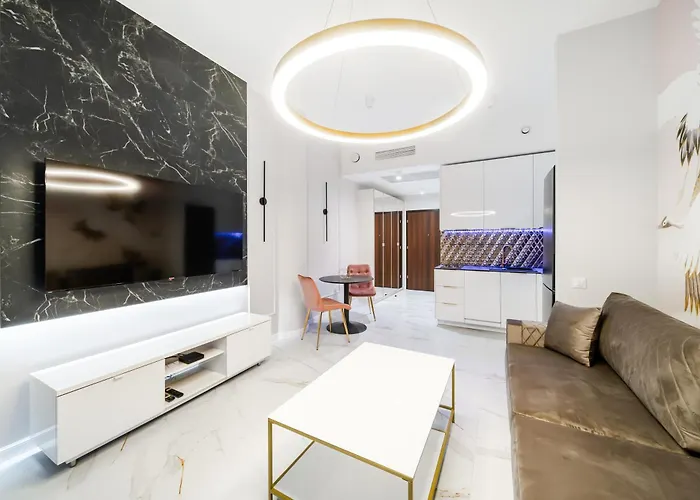 Ans Hanza Tower No 533 - Swimming Pool, Sauna, Jacuzzi, Viewing Terrace